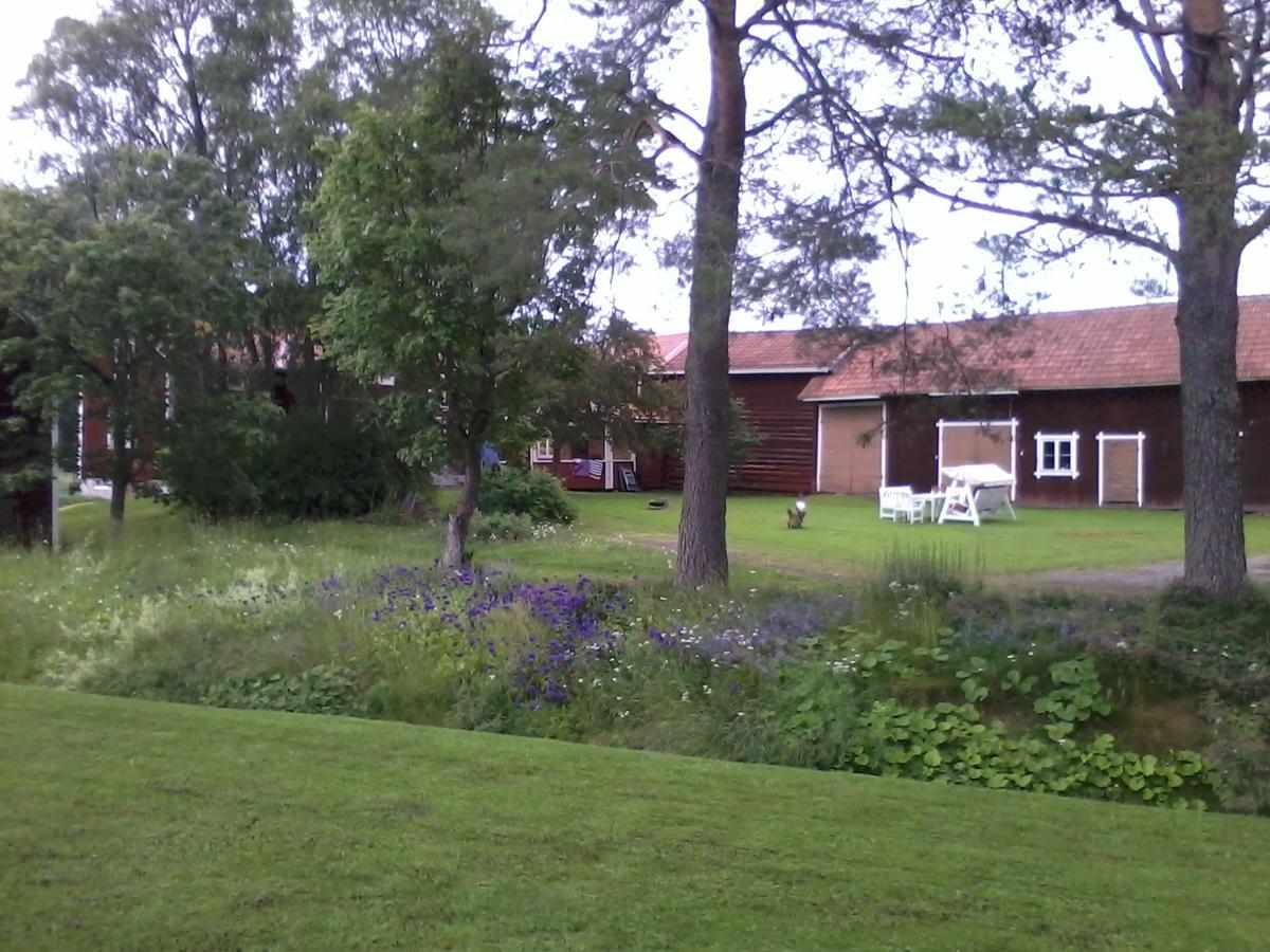 Draenggardens Stuga Pa Genuin Raettviksgard Boda  Buitenkant foto