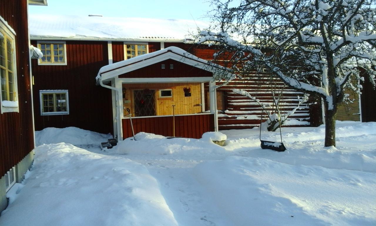 Draenggardens Stuga Pa Genuin Raettviksgard Boda  Buitenkant foto